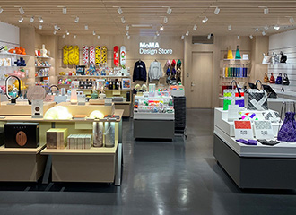 MoMA Design Store S֋ ISSEY MIYAKEi̔ɂ